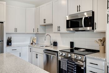 Tile kitchen backsplash